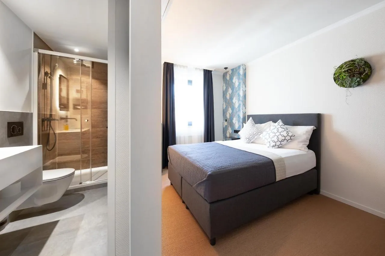 B-Hotel Dusseldorf