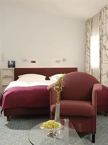 B-Hotel Dusseldorf Hotel
